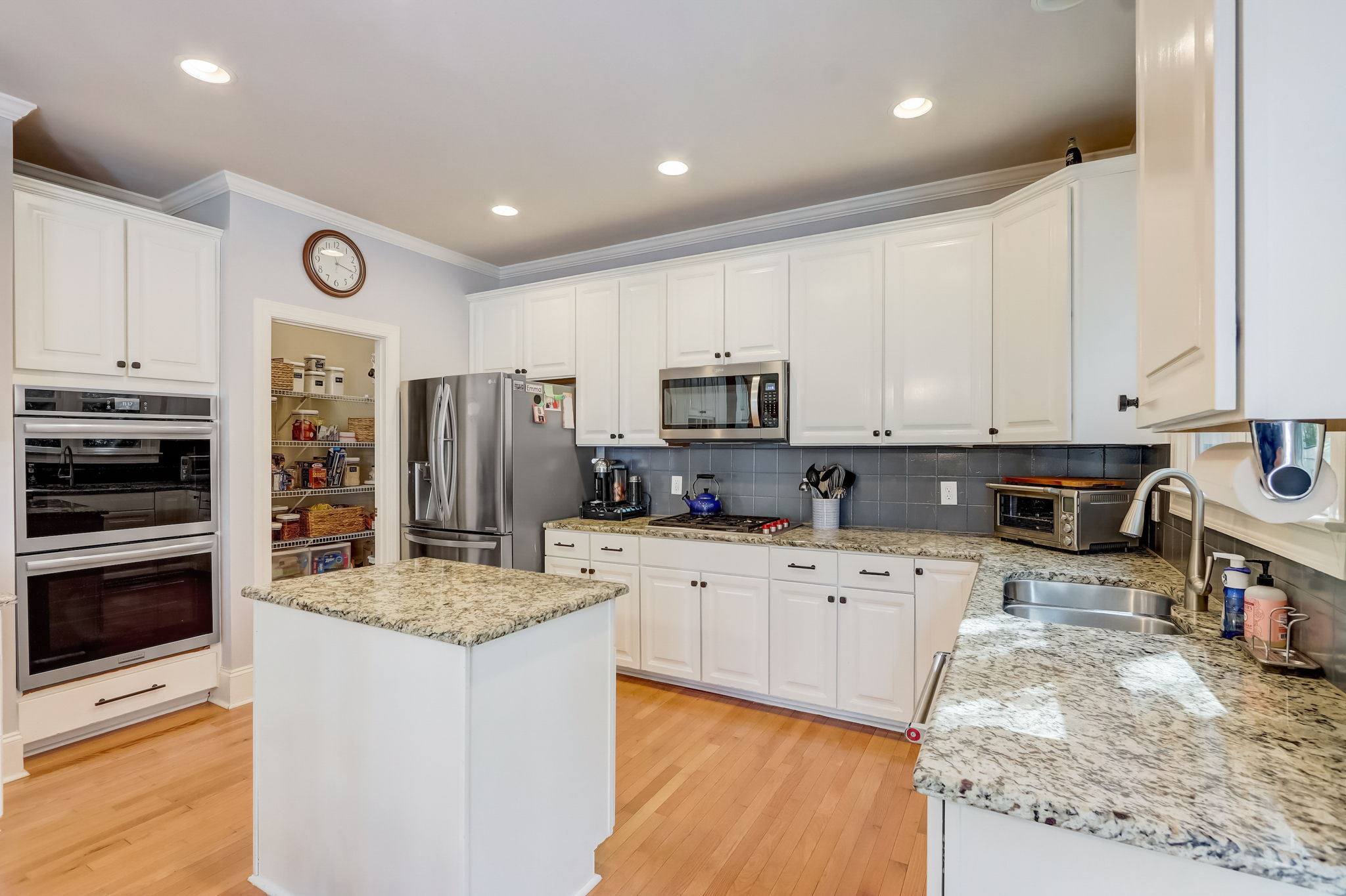 Oakdale Estates Ct -015