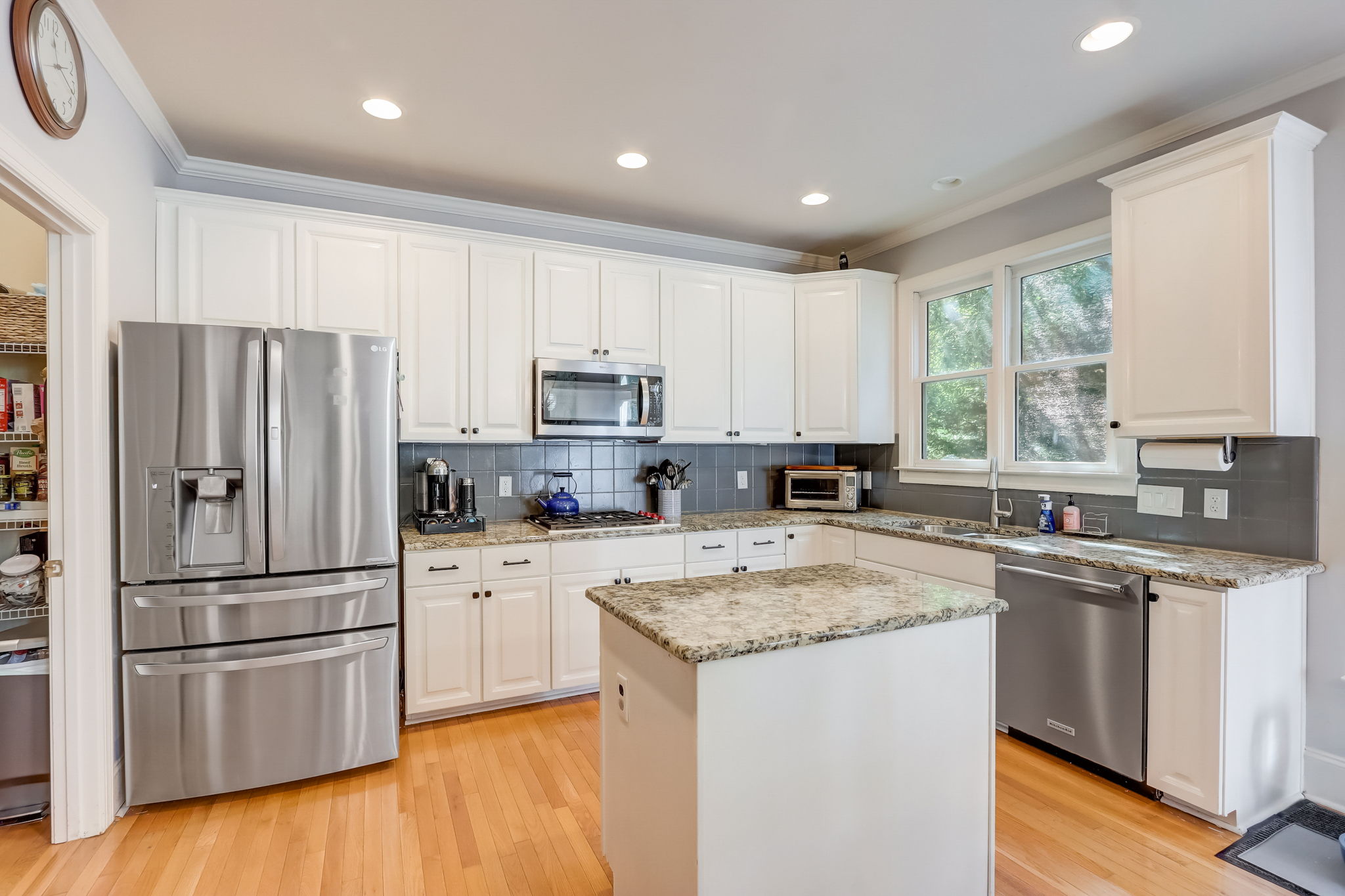 Oakdale Estates Ct -016