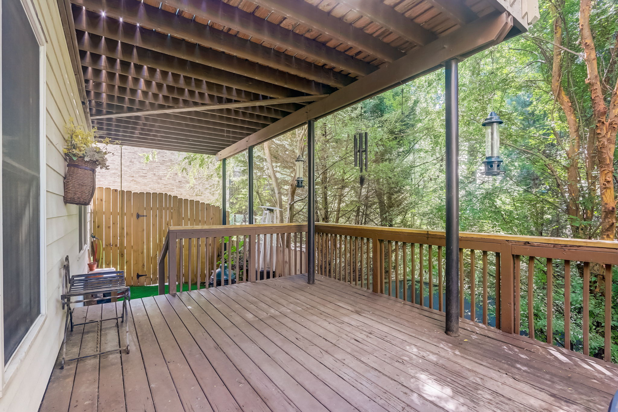 Oakdale Estates Ct -050