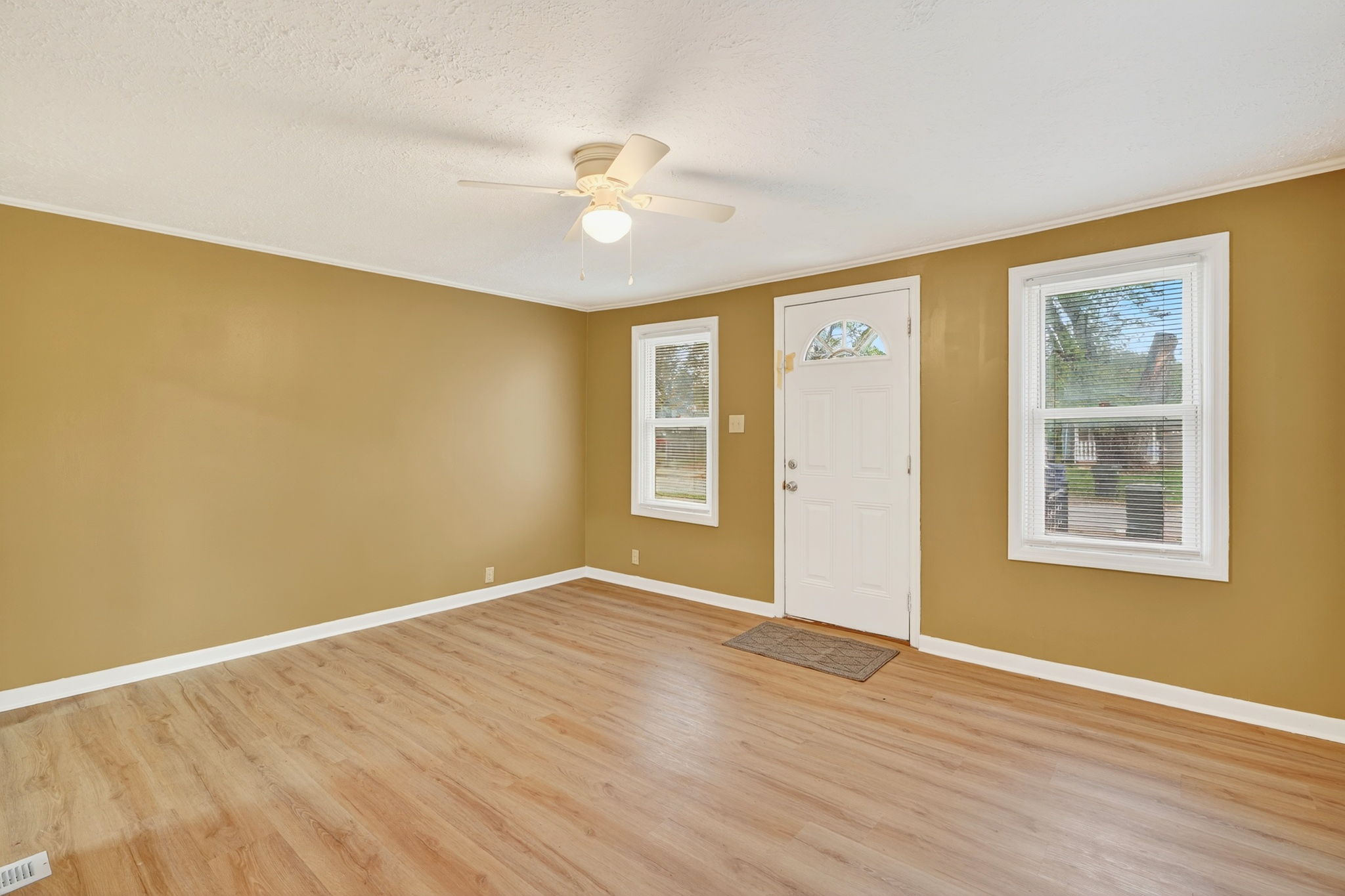 2166 Lexington Ave (20)