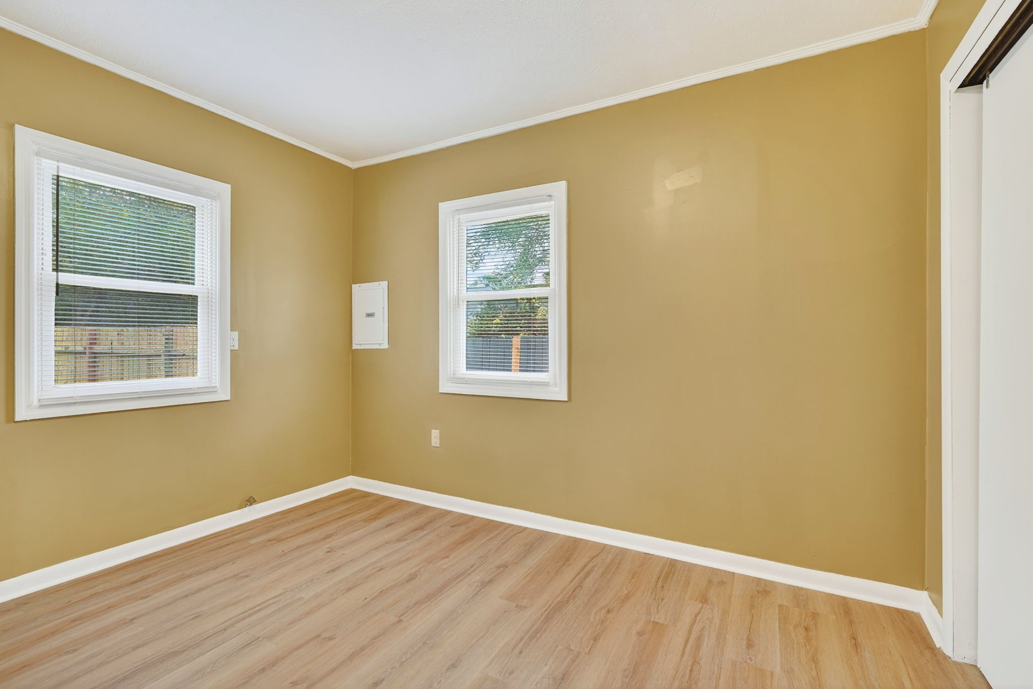 2166 Lexington Ave (33)
