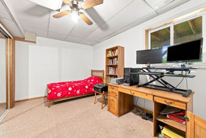  Photo 40