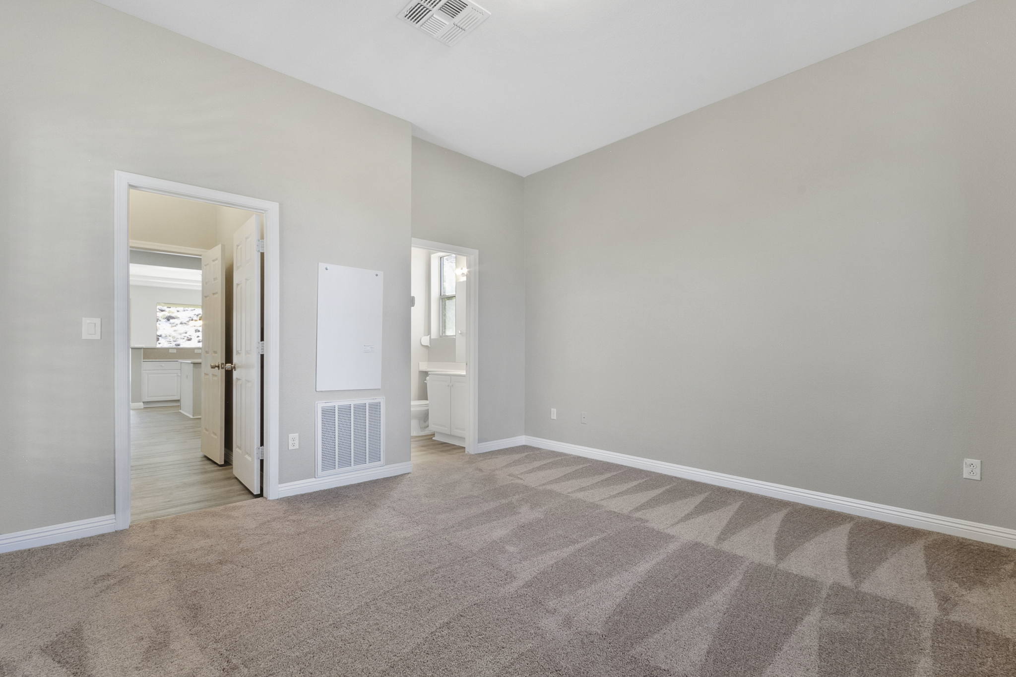 2169 Tiger Willow Dr, Henderson, NV 89012, USA Photo 16