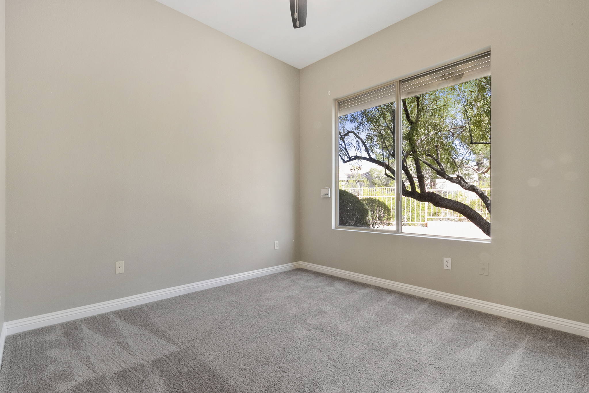 2169 Tiger Willow Dr, Henderson, NV 89012, USA Photo 30