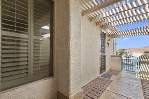 2169 Tiger Willow Dr, Henderson, NV 89012, USA Photo 4