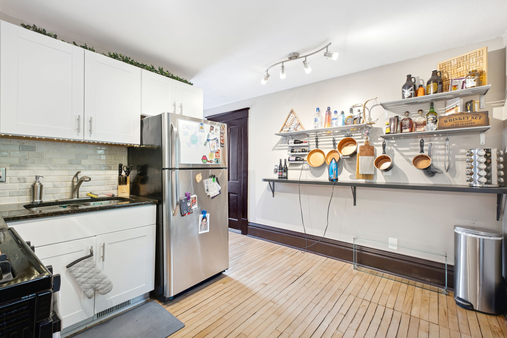 06_Interior