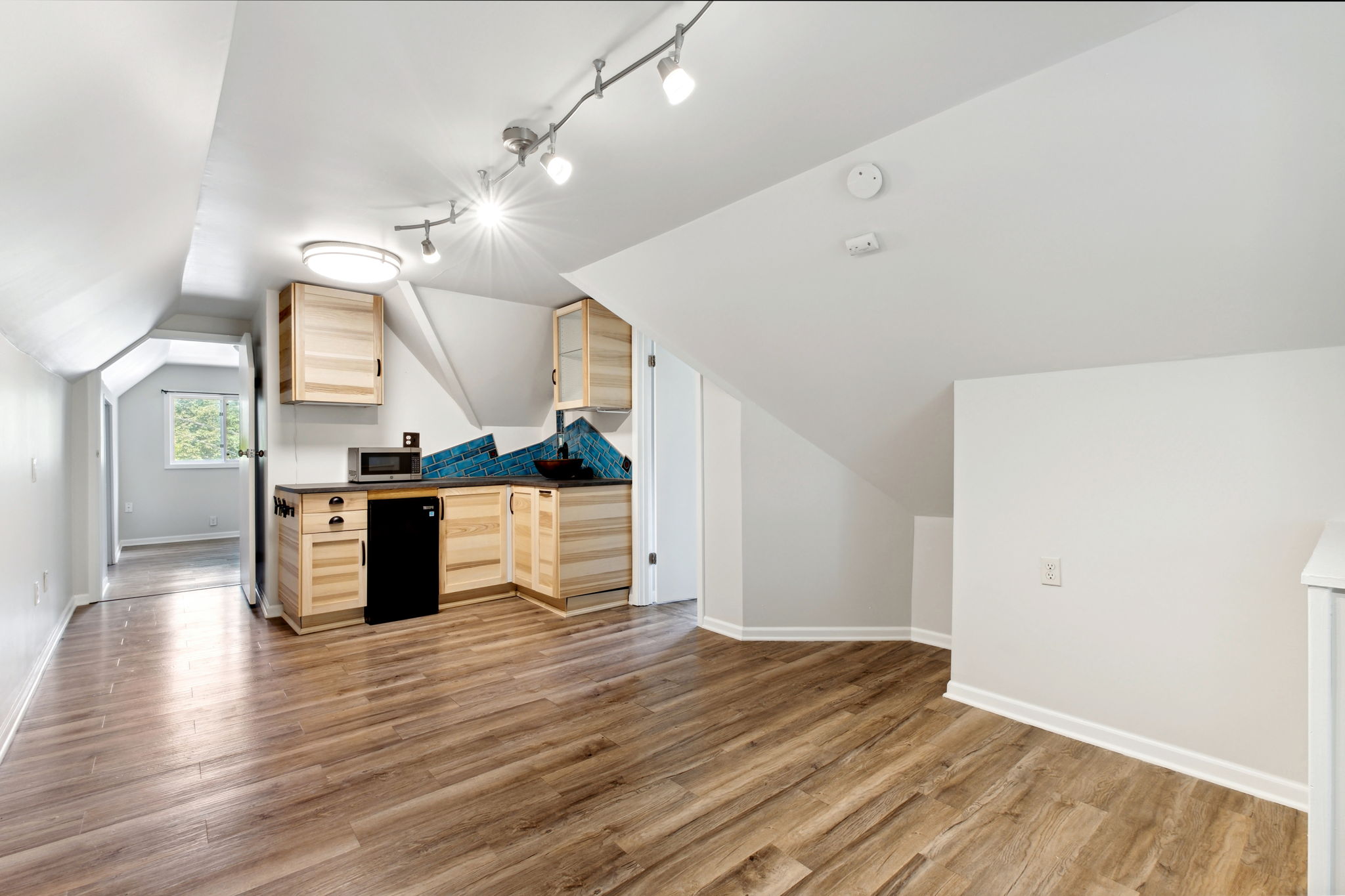 17_Interior
