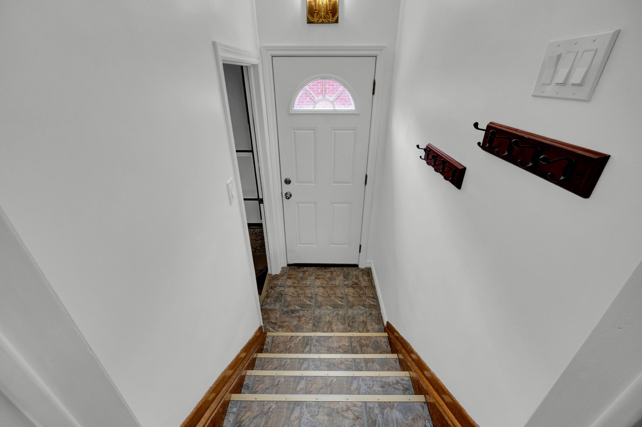  Photo 31