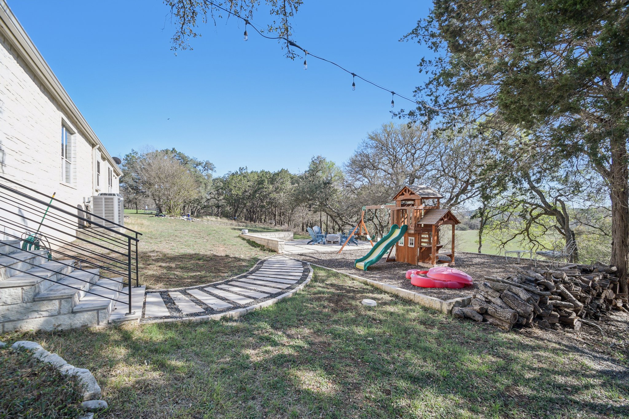 Augusta Dr-S1403-052.jpg