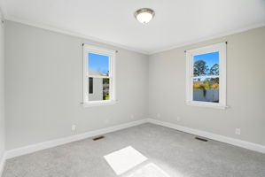  Photo 31