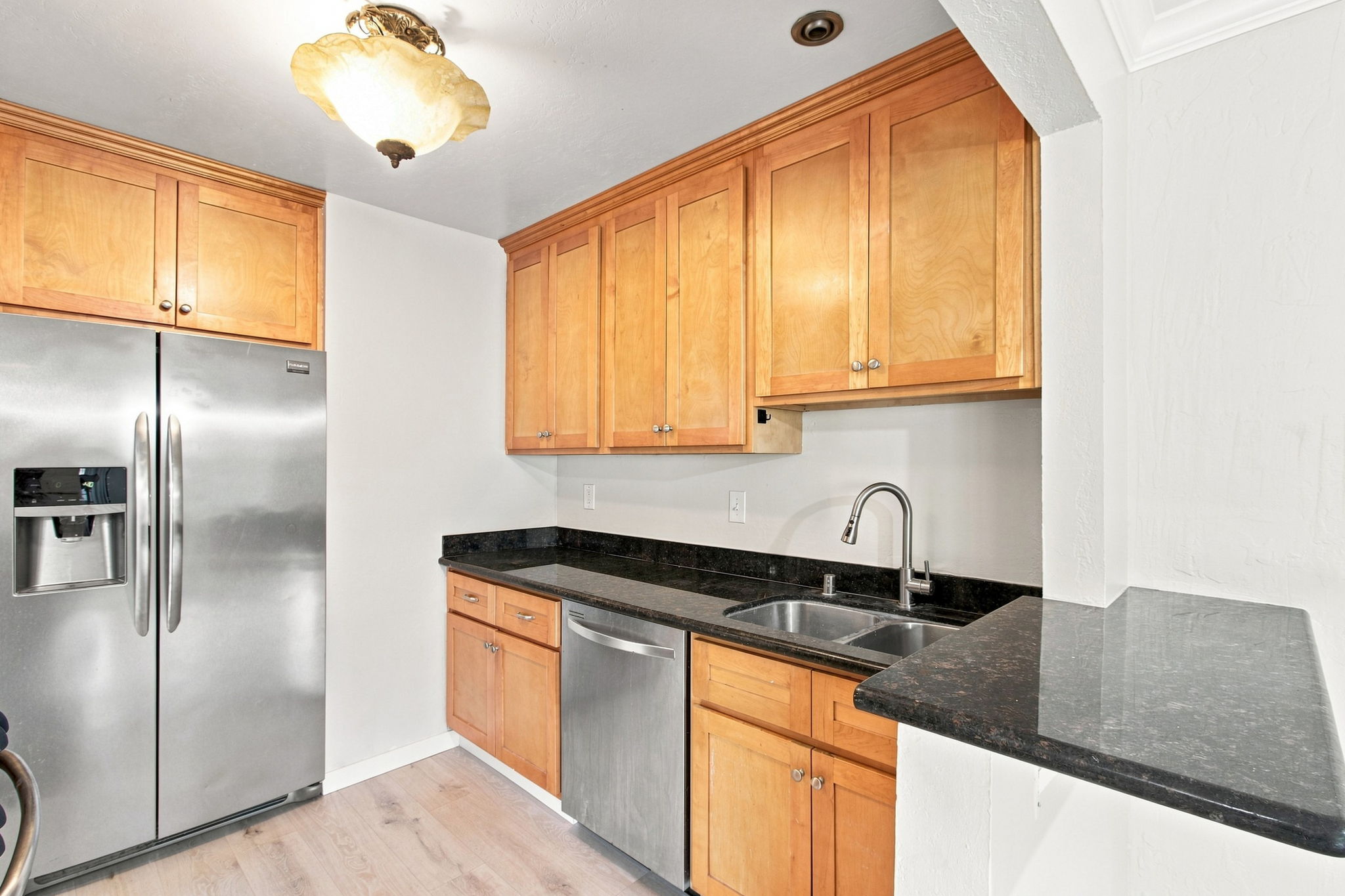 010_F8_217 Kiely Blvd apt b