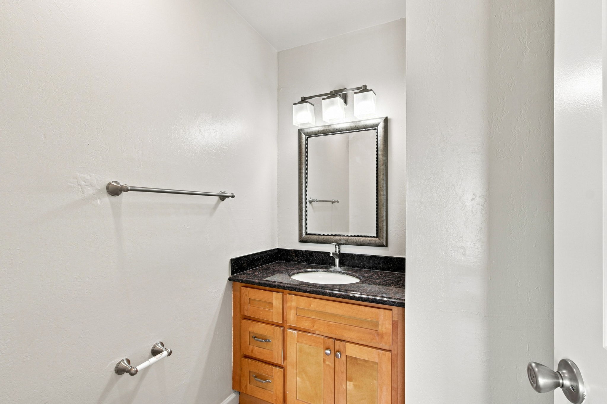 026_F8_217 Kiely Blvd apt b