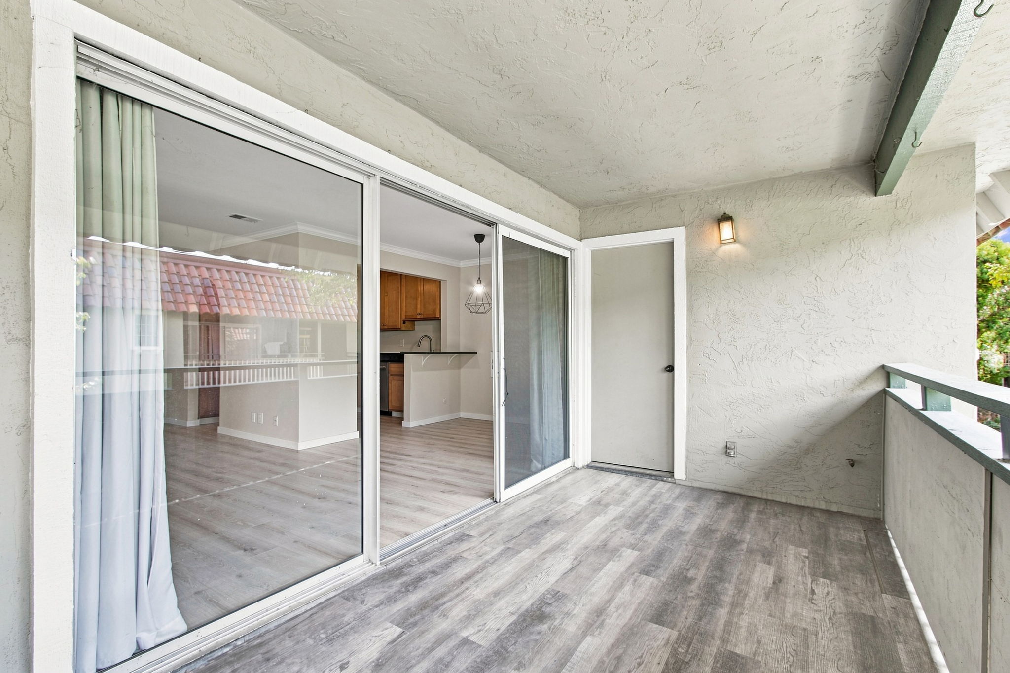 030_F8_217 Kiely Blvd apt b
