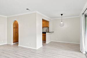 014_F8_217 Kiely Blvd apt b