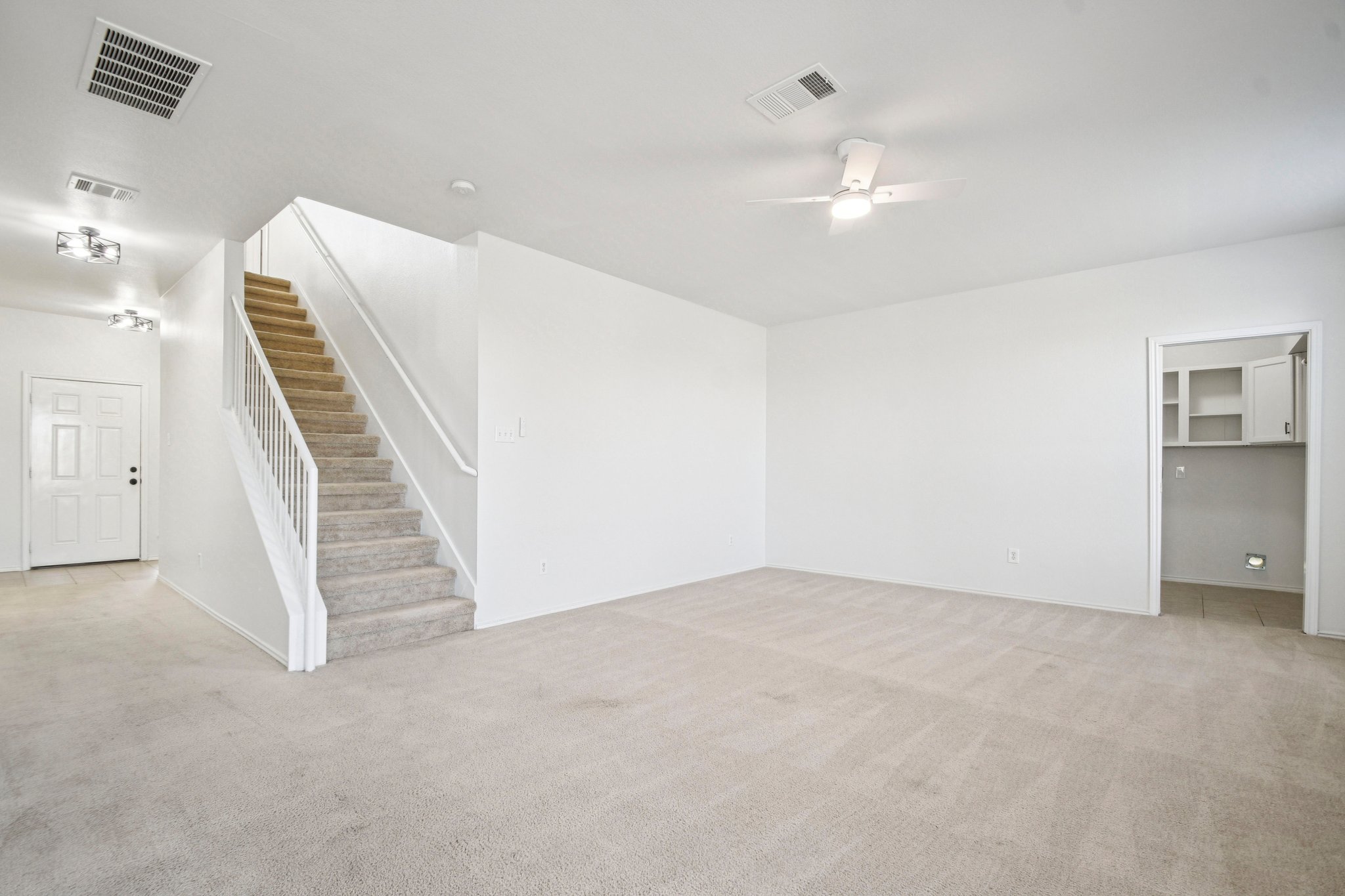 Killian Loop-S2003-006.jpg