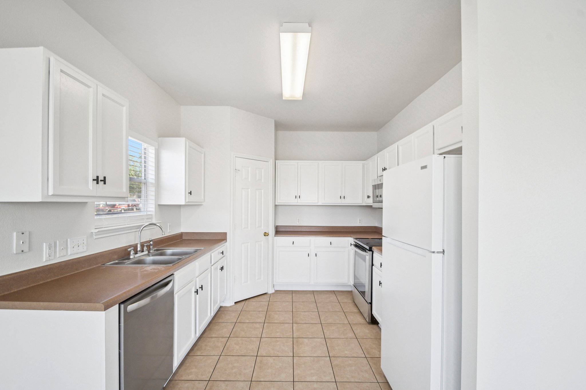 Killian Loop-S2003-013.jpg