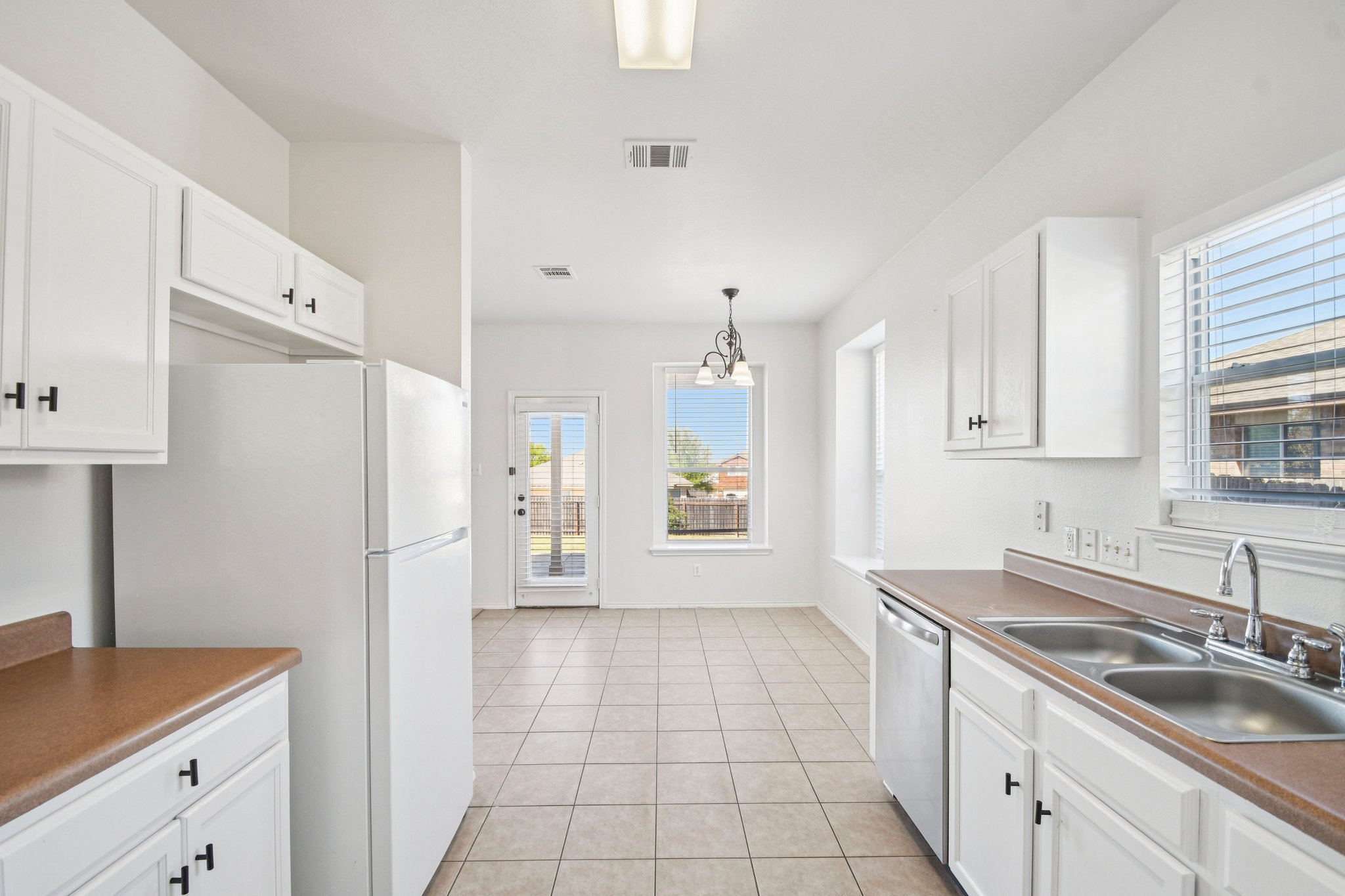 Killian Loop-S2003-016.jpg