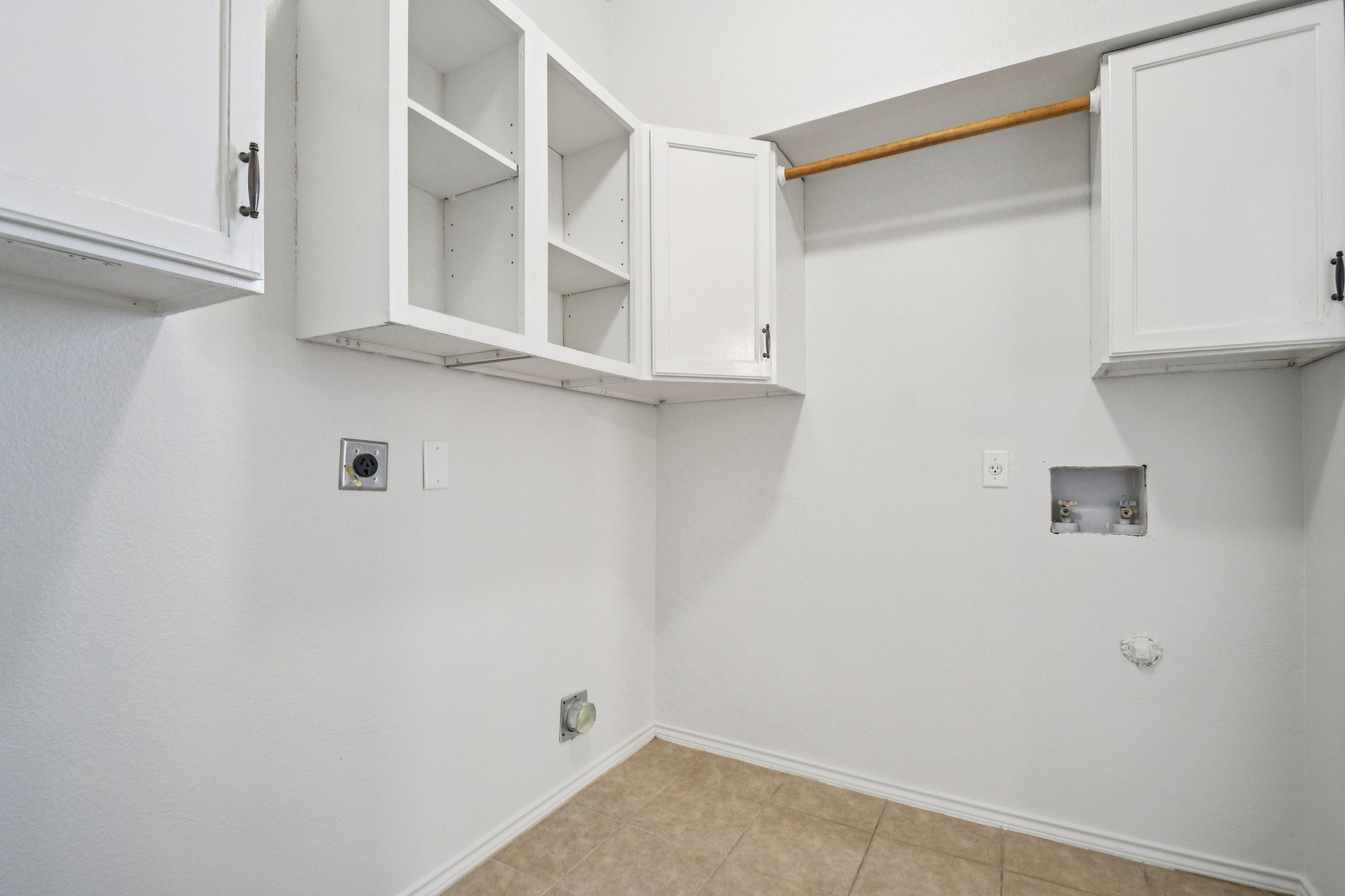 Killian Loop-S2003-019.jpg