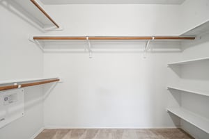 Killian Loop-S2003-029.jpg