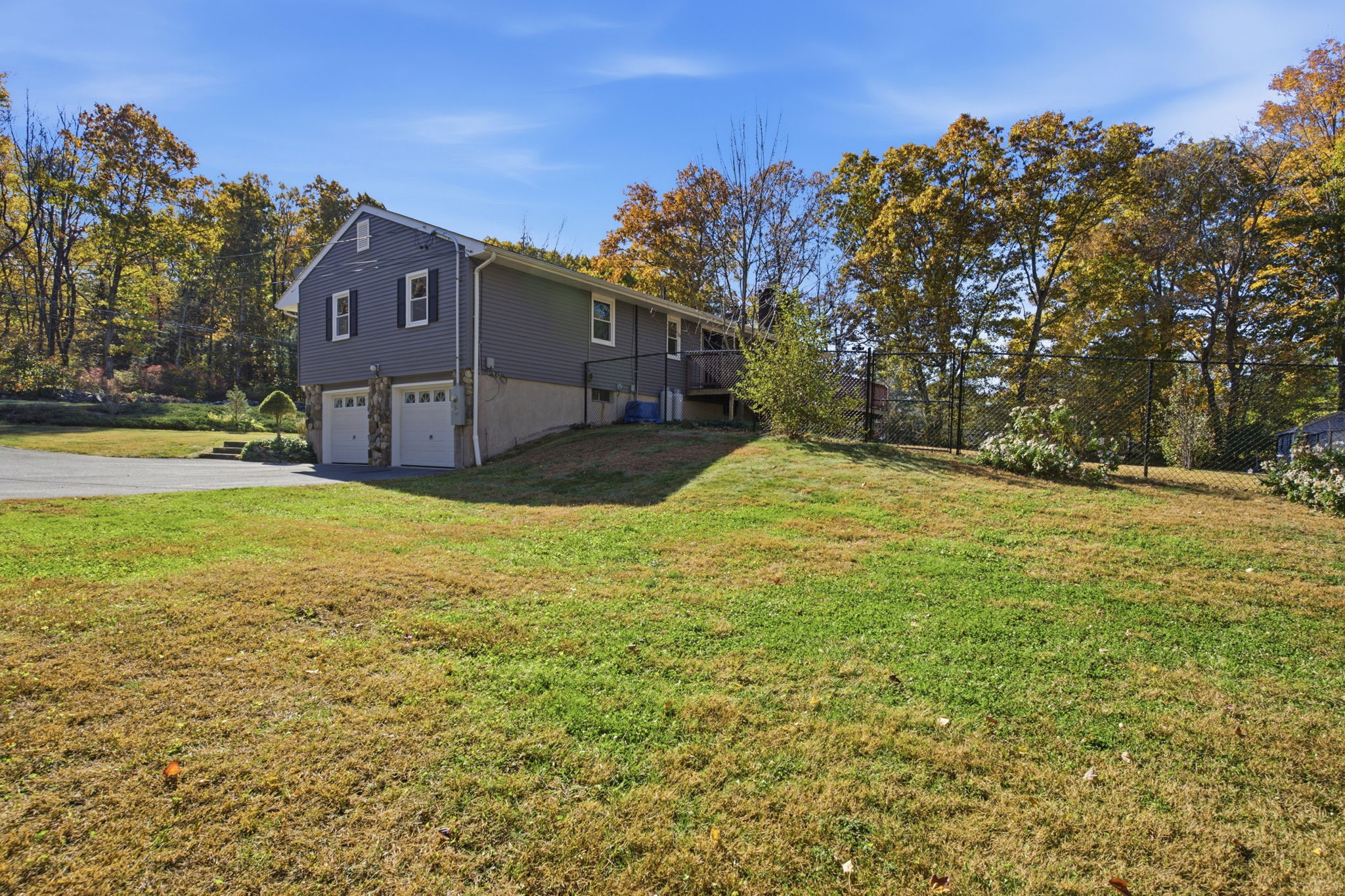  Photo 39
