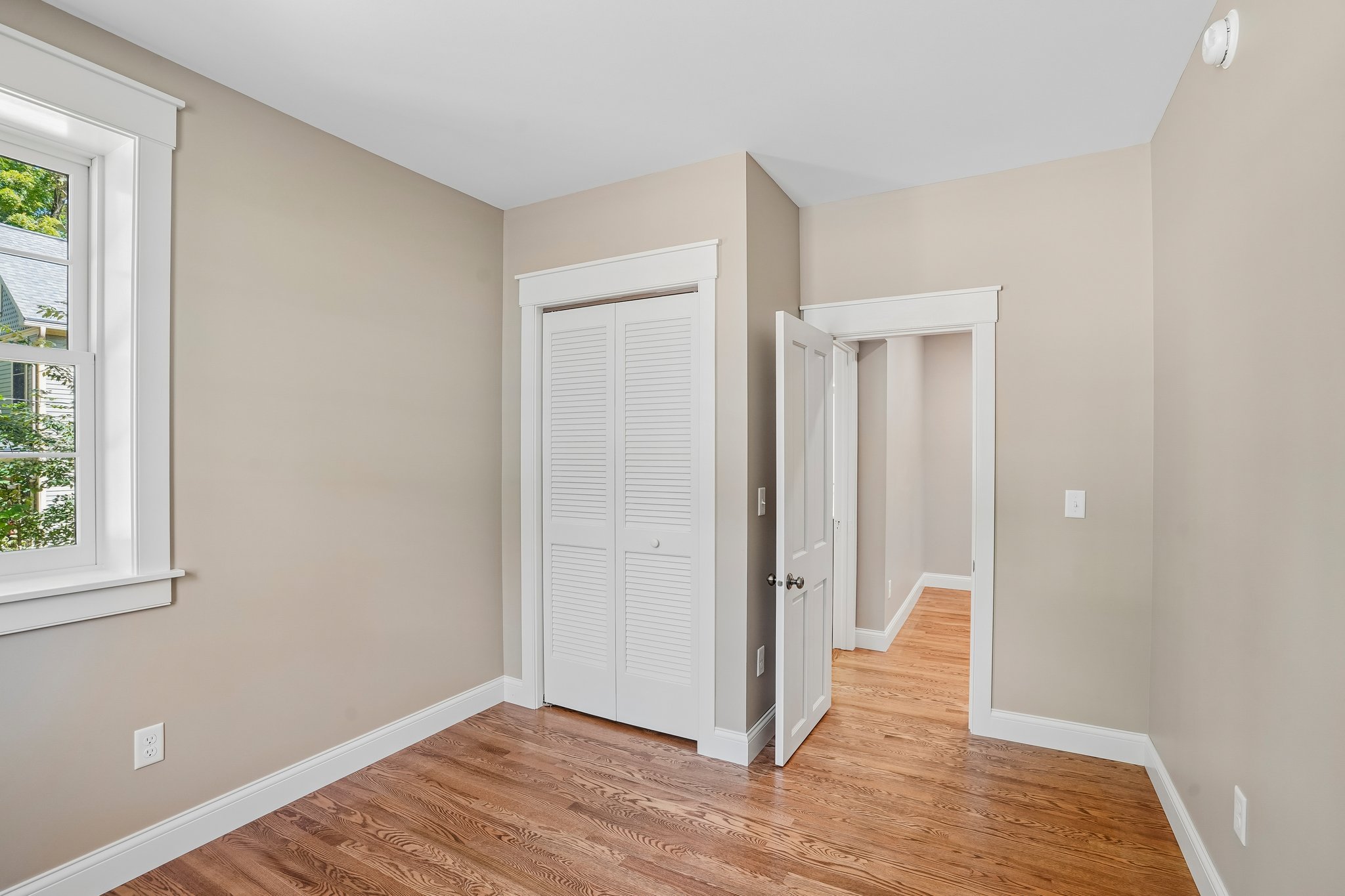 N Chestnut St-S2909-017.jpg