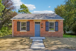 N Chestnut St-S2909-001.jpg