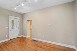 N Chestnut St-S2909-022.jpg