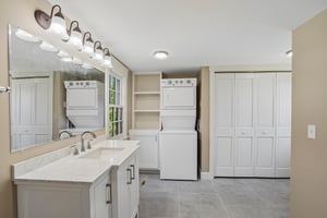 N Chestnut St-S2909-025.jpg