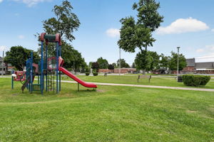  Photo 48