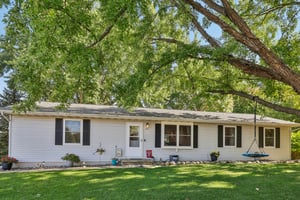 Pocahontas Ln-S0810-006.jpg
