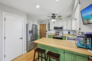 Pocahontas Ln-S0810-022.jpg