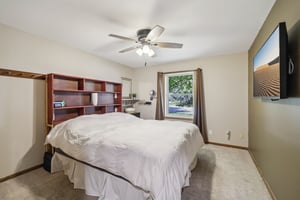 Pocahontas Ln-S0810-029.jpg