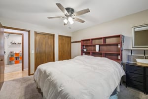 Pocahontas Ln-S0810-030.jpg