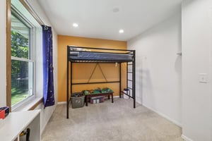 Pocahontas Ln-S0810-034.jpg