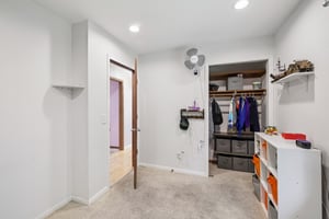 Pocahontas Ln-S0810-035.jpg