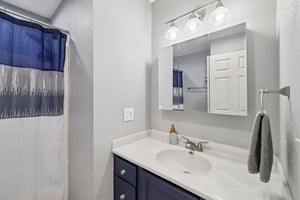 Pocahontas Ln-S0810-042.jpg
