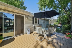 Pocahontas Ln-S0810-057.jpg