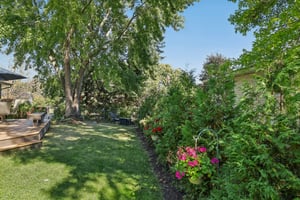 Pocahontas Ln-S0810-065.jpg