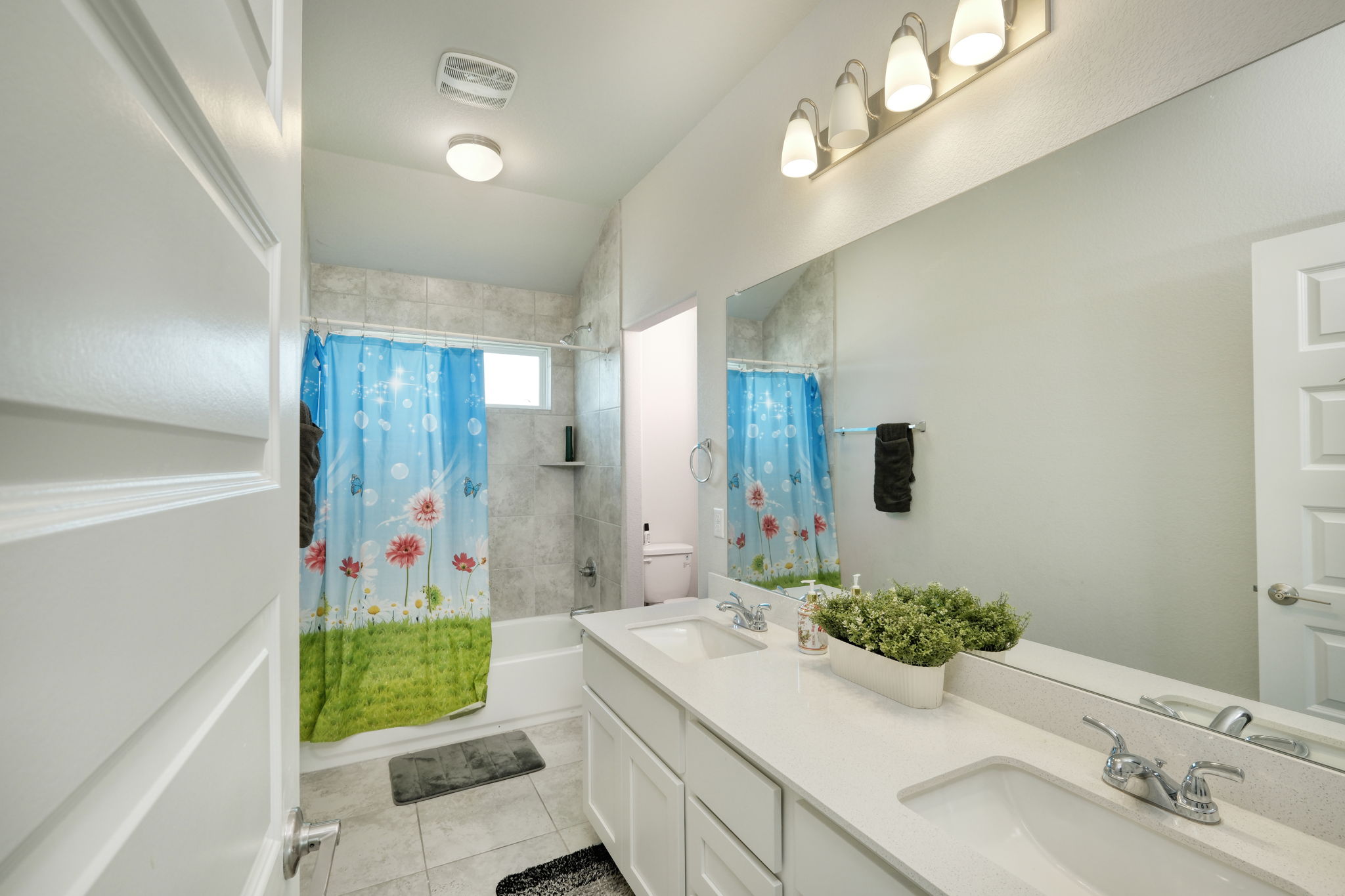 Upstairs Bathroom