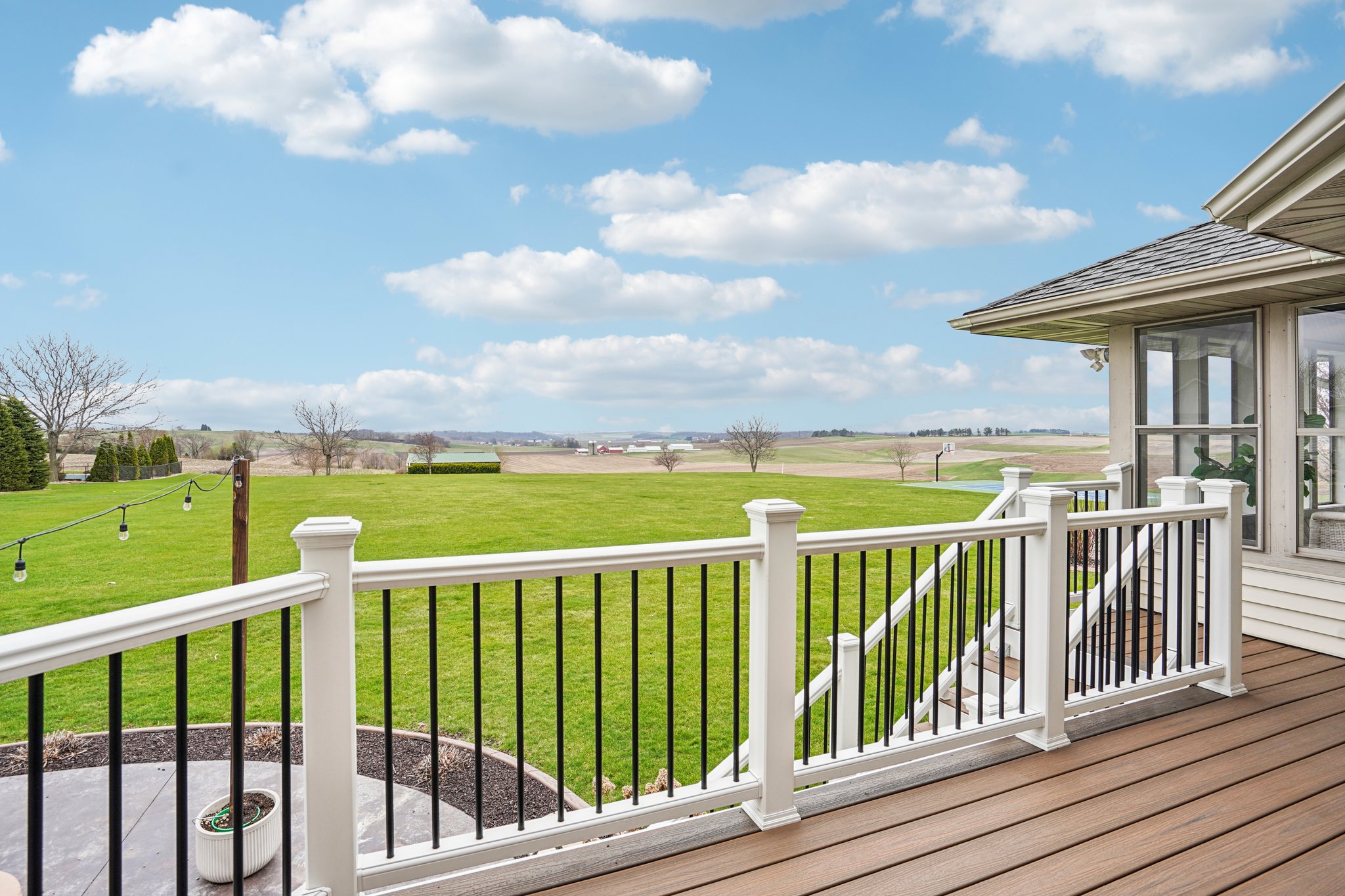 Sunset Dr-S1404-073.jpg