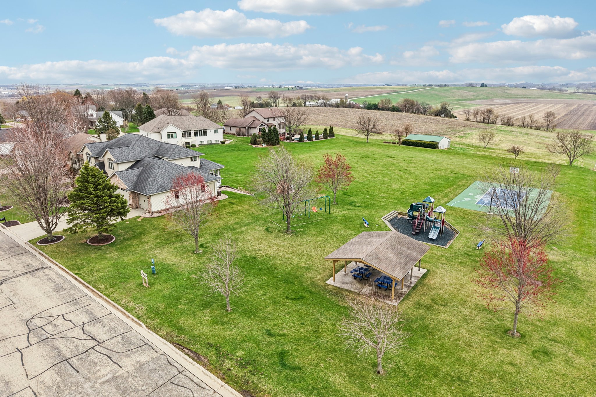 Sunset Dr-S1404-095.jpg