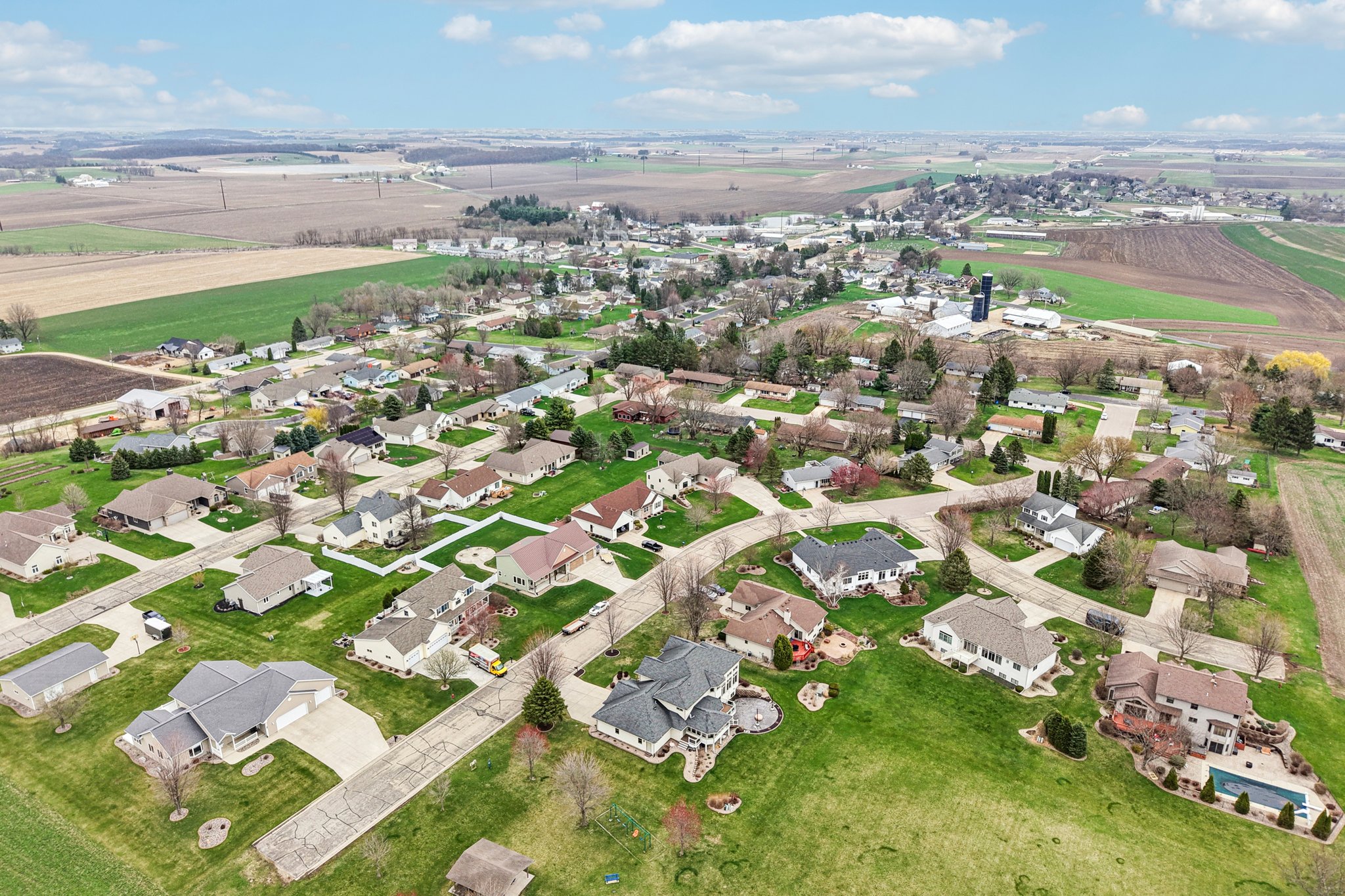 Sunset Dr-S1404-102.jpg