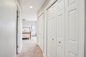 Sunset Dr-S1404-046.jpg