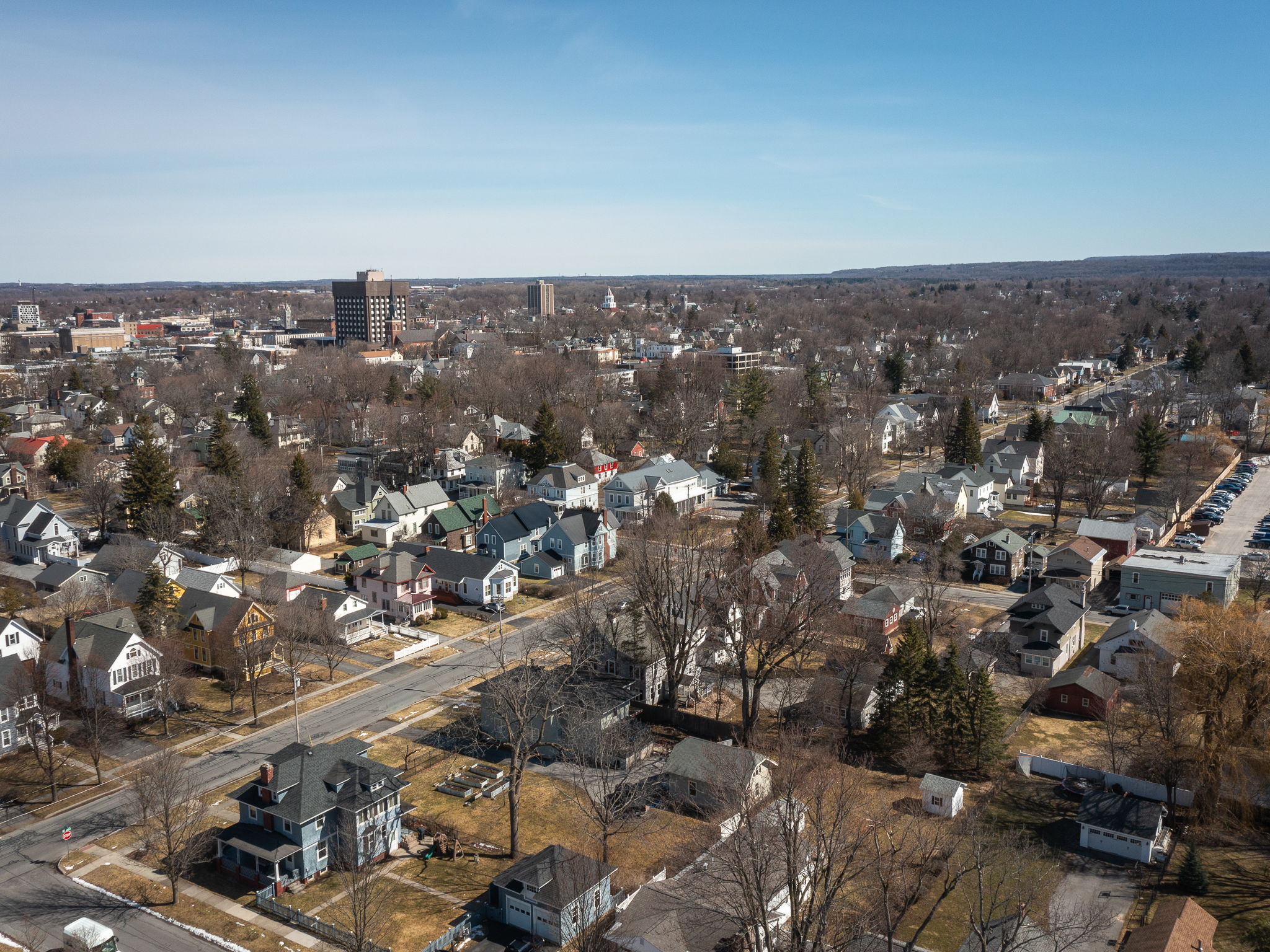 217 Flower Ave W-102