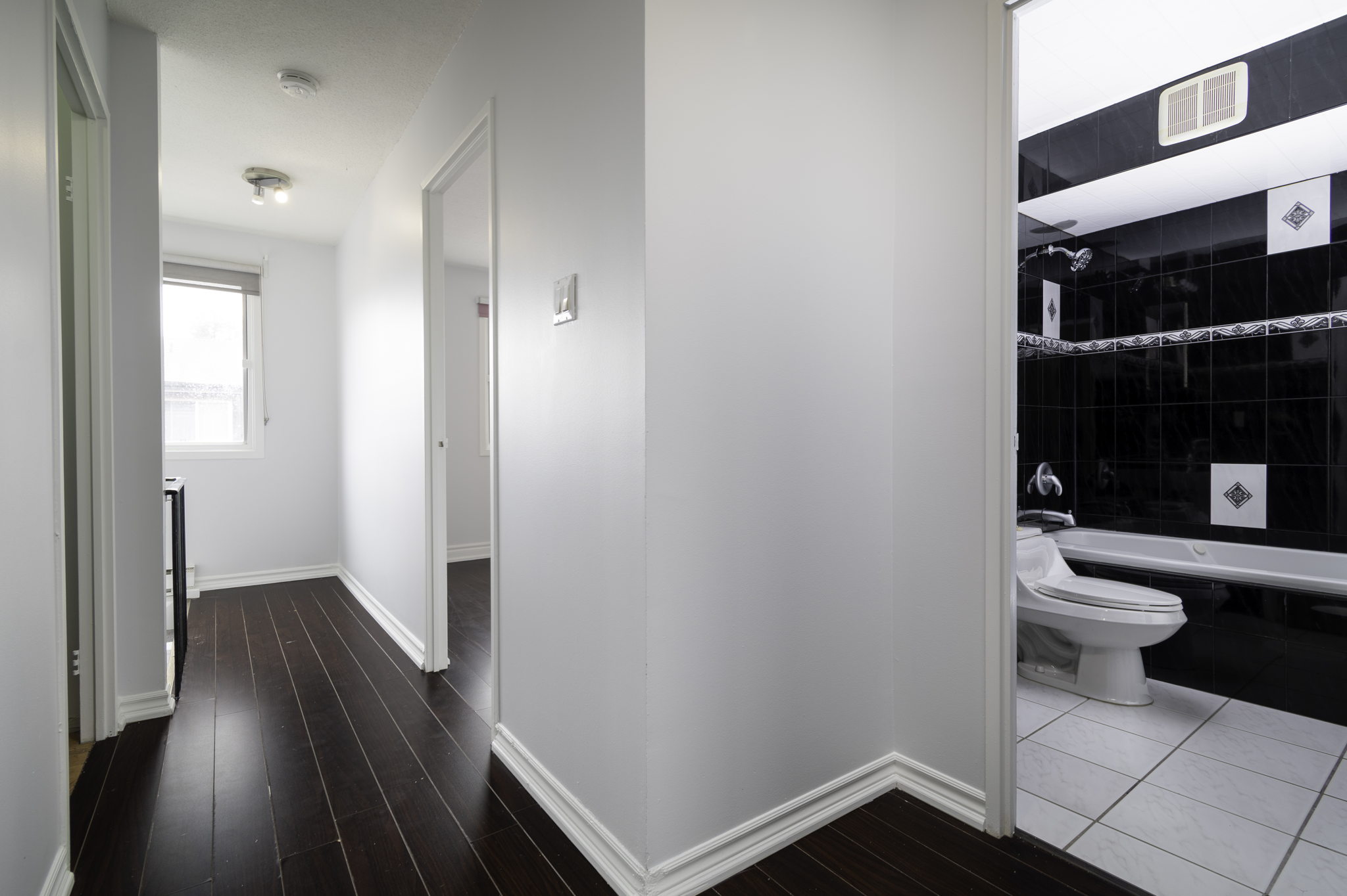 2170 Bromsgrove Rd, Mississauga, ON L5J 4J2, Canada Photo 32