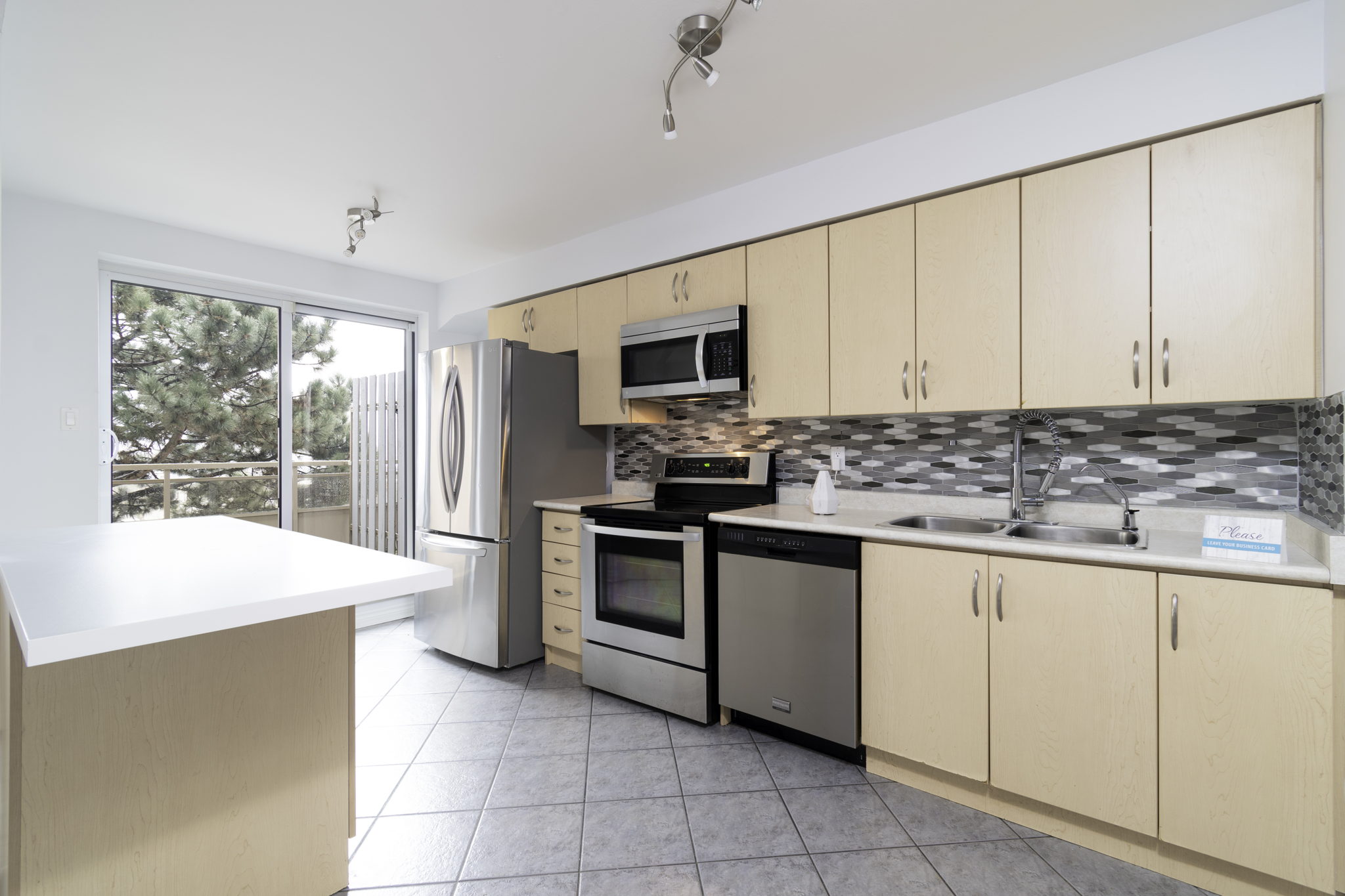 2170 Bromsgrove Rd, Mississauga, ON L5J 4J2, Canada Photo 21