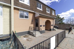 2170 Bromsgrove Rd, Mississauga, ON L5J 4J2, Canada Photo 14