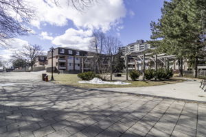 2170 Bromsgrove Rd, Mississauga, ON L5J 4J2, Canada Photo 10