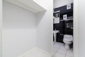 2170 Bromsgrove Rd, Mississauga, ON L5J 4J2, Canada Photo 39