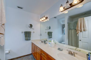  Photo 45